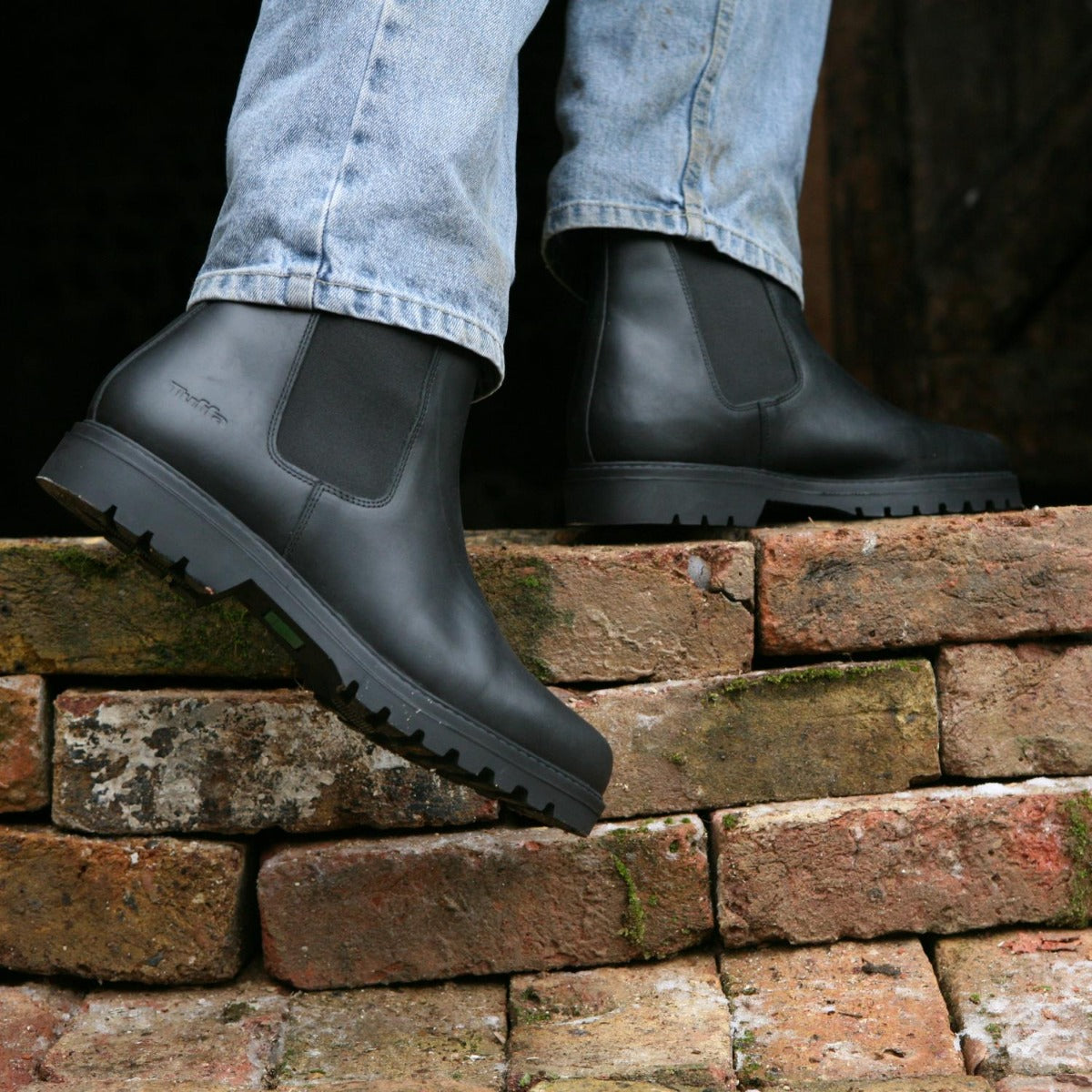 Buy the Tuffa Clydesdale Yard Boot Online for Equine Online For Equine
