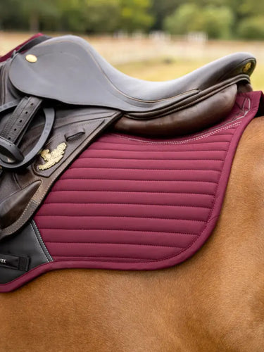 LeMieux Soft Shell Anti Slip Close Contact Square Burgundy