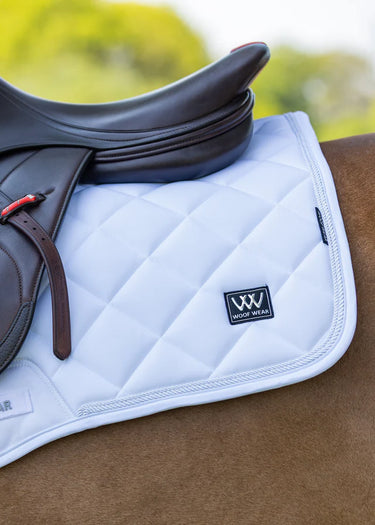 Woof Wear White Vision Aura Saddle Close Contact Pad
