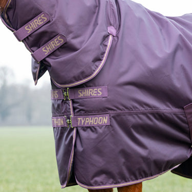 Shires Typhoon 100g Black Cherry Combo Turnout Rug