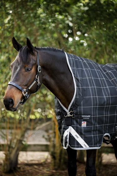 Horseware Ireland Rhino Wug Turnout Rug 250G Vl Black / Grey / White Check & Grey