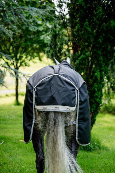 Horseware Ireland Amigo 1200D Xl Turnout Rug 250G Black / Titanium Grey & Silver