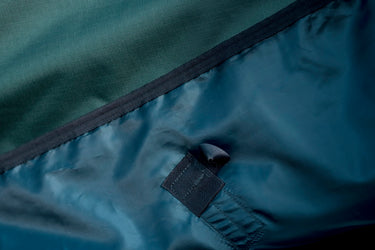Horseware Ireland Amigo Ripstop 900D Plus Pony Turnout Rug 200G Dynasty Green / Navy & Silver
