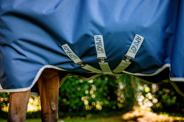 Horseware Ireland Amigo 1200D Wug Turnout Rug 150G Navy / Titanium Grey & Silver
