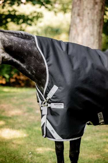 Horseware Ireland Amigo 1200D Wug Turnout Rug 150G Black / Titanium Grey & Silver