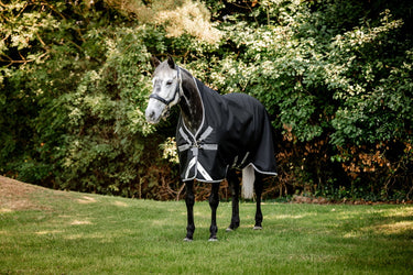 Horseware Ireland Amigo 1200D Wug Turnout Rug 0G Black / Titanium Grey & Silver