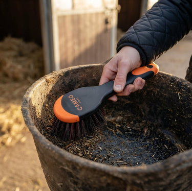 Cameo 360 Bucket Brush| Online For Equine