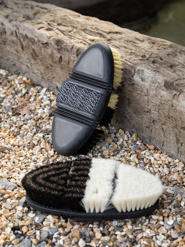 LeMieux Flexi Half & Half Finishing Brush Black