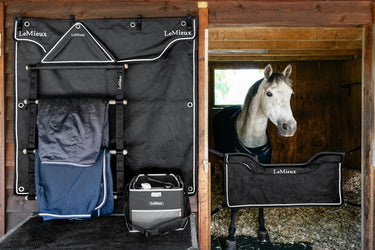 LeMieux Show Rug Hanging Rack Black
