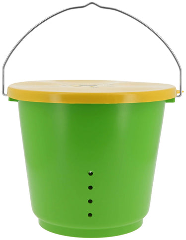 Hippotonic Bucket Apples And Carrots| Online For Equine