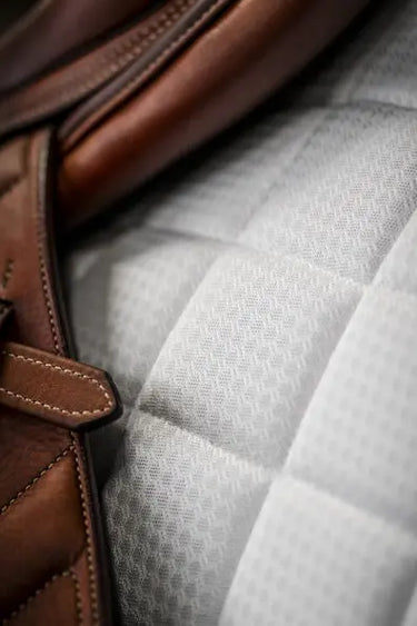 Horseware Ireland AA Performance Jump Pad White| Online For Equine