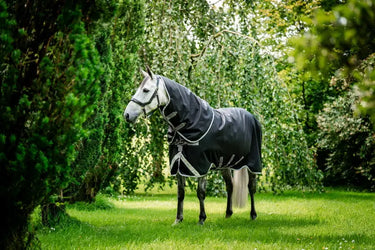 Horseware Ireland Amigo 1200D Plus Turnout Rug 50G Black / Titanium Grey & Silver| Online For Equine