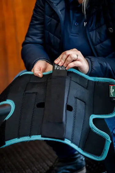 Horseware Ireland Black/Aqua Ice-Vibe Cold Packs - Knee (Pk of 6 Pairs)| Online For Equine