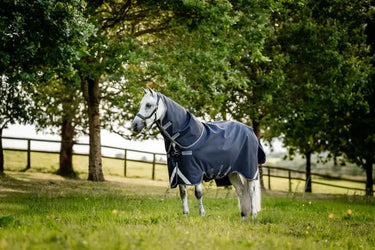 Horseware Ireland Rambo 1680D Plus Turnout Rug 100G Navy / Thunderstorm Grey & Silver| Online For Equine