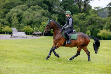LeMieux Loire Classic Close Contact Square Hunter Green