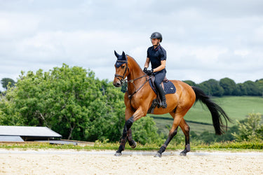 LeMieux Loire Classic Close Contact Square Navy