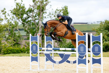 LeMieux Loire Classic Close Contact Square Navy