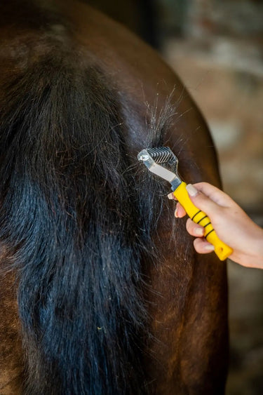 KM Elite Smart Tails Easi-Grip| Online For Equine