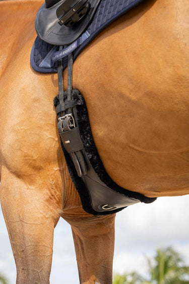 LeMieux Arika Simuwool Contoured Dressage Girth Black| Online For Equine