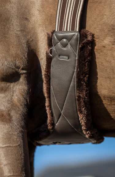 LeMieux Arika Simuwool Contoured Long Girth Brown| Online For Equine