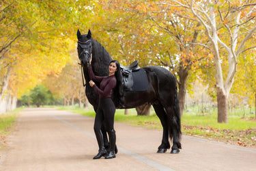 LeMieux Essence Dressage Square Black| Online For Equine
