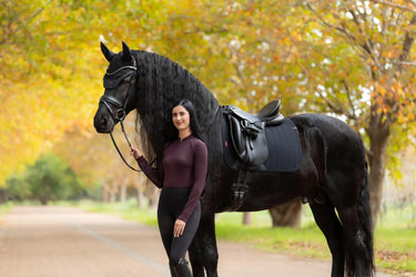 LeMieux Essence Dressage Square Black| Online For Equine