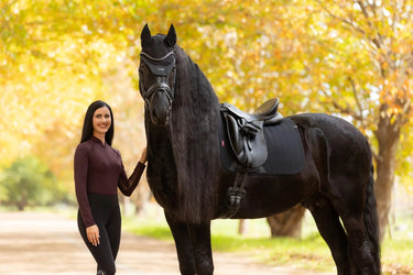LeMieux Essence Dressage Square Black| Online For Equine
