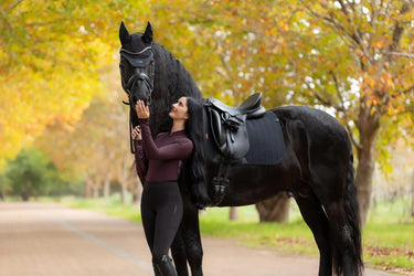 LeMieux Essence Dressage Square Black| Online For Equine