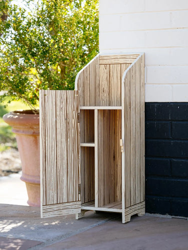 LeMieux Hobby Horse Stable Wooden| Online For Equine
