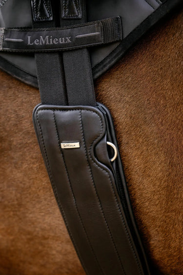 LeMieux Hunter Girth with Detachable Non-Slip Liner Black| Online For Equine