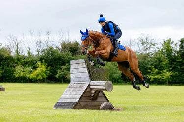 LeMieux Loire Classic Close Contact Square Benetton| Online For Equine
