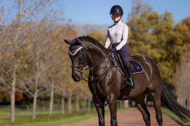 LeMieux Loire Classic Close Contact Square Juniper