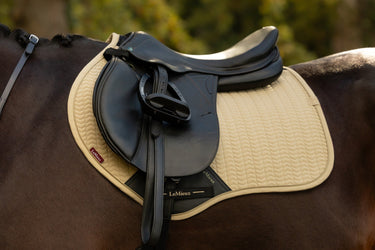 LeMieux Pear Essence Close Contact Square Pear| Online For Equine