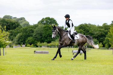 LeMieux Suede Close Contact Square White| Online For Equine