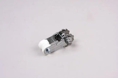 Buy Patura Wire Strainer with Insulator-One Size| Online for Equine