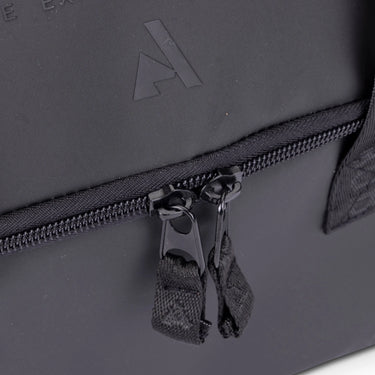 Shires Aubrion React Grooming Kit Bag| Online For Equine