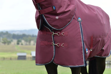 Weatherbeeta Comfitec Essential Turnout Detach-A-Neck 50G Burgundy/ Navy| Online For Equine