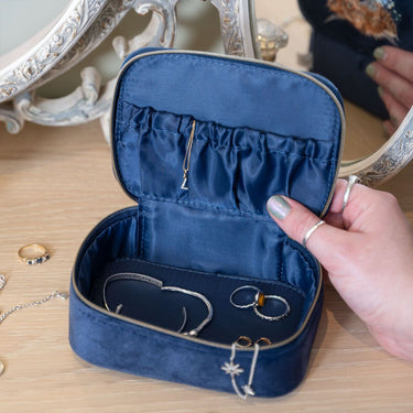 Wrendale Designs 'Daisy Coo' Highland Cow Embroidered Accessory Case| Online For Equine