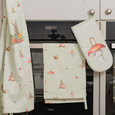 Wrendale Designs 'Garden Friends' Garden Animal Single Oven Glove| Online For Equine